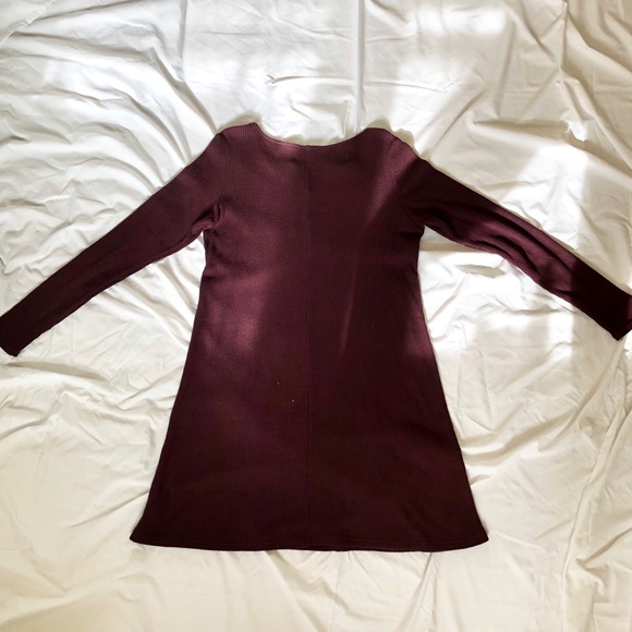 AE Ribbed Burgundy Dress - Picture 3 of 7